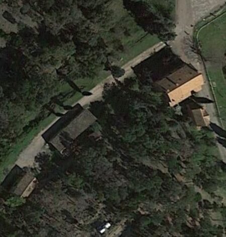 Forestry House / Maison Forestière