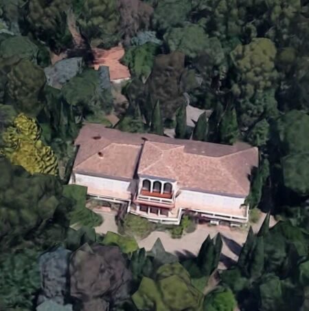 Golf House / Maison du Golf