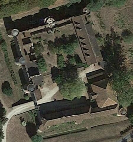 Hallier Castle / Château Hallier