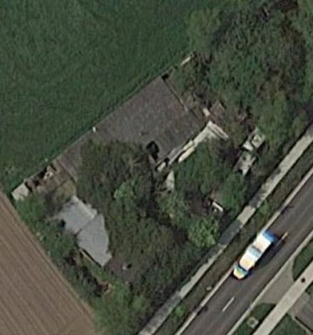 House 168 (Picollo House) / Maison 168 (Maison Picollo)