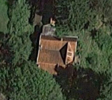Little Green House / Petite Maison Verte