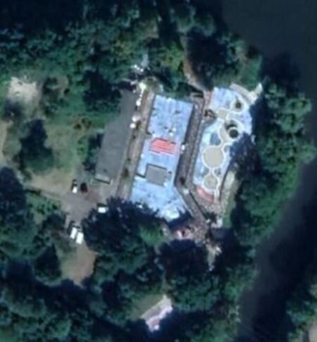 Nahe Swimming Pool / Schwimmbad Nahe