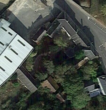 Village School / L'école du Village