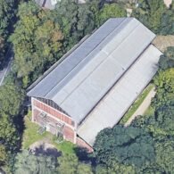 Wolf Shed / Hangar du Loup