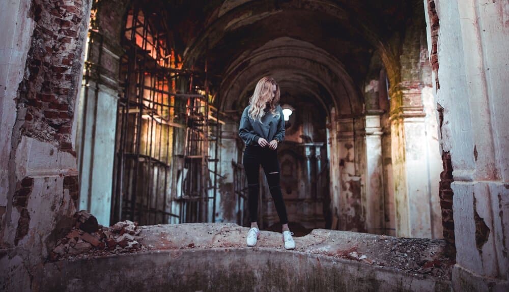 A girl on an abandoned church urbex