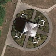 Natural Museum / Musée Naturel