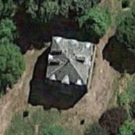 Bobo Manor / Manoir Bobo