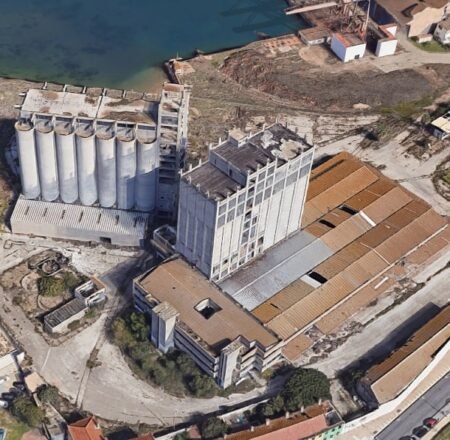 Cement factory and cranes - Image 2