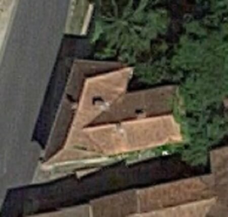 The house next door / La maison d'à côté