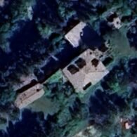 The castle and the housing estate / Il castello e il complesso residenziale