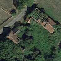 Conspiracy house / Maison conspiration