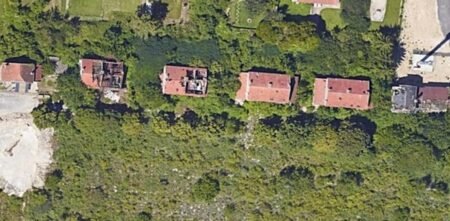 Glassworks housing / Habitations de la verrerie